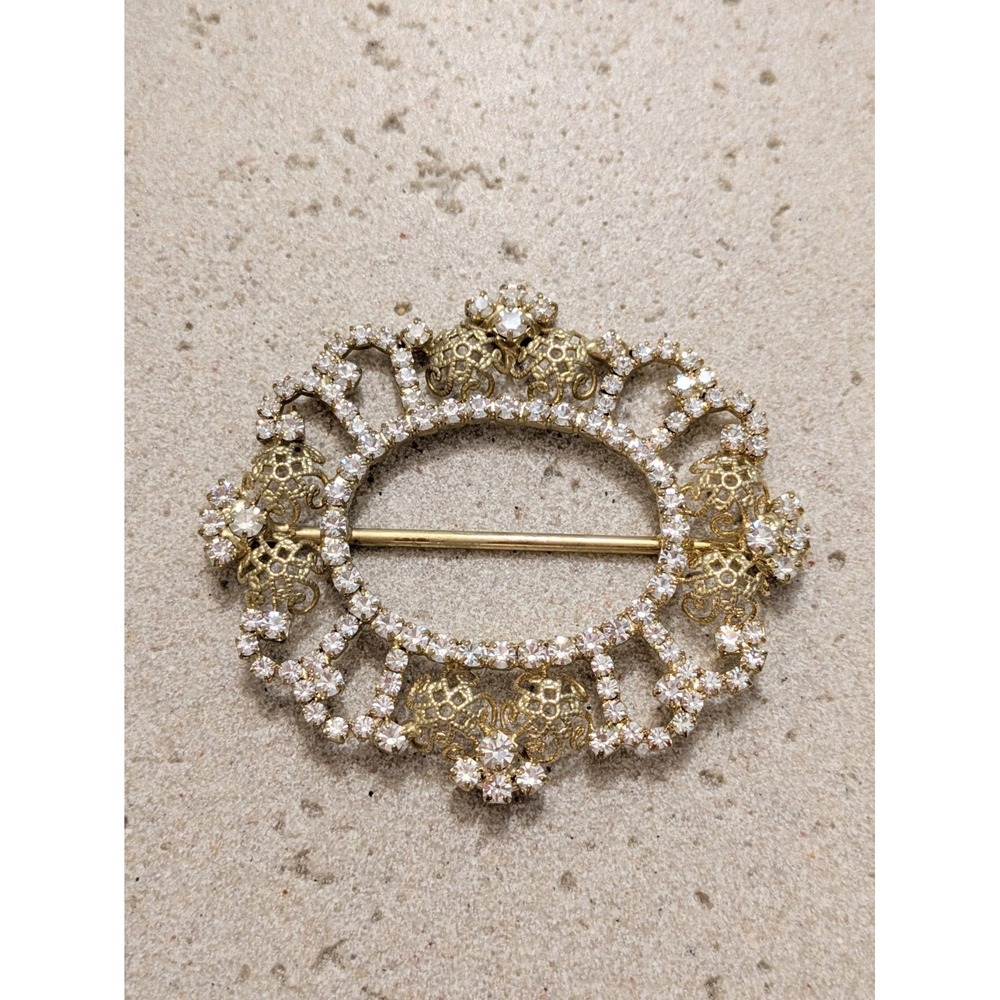 Vintage Ornate Rhinestone Scarf Clip In Gold Tone Queens Crown Shape Romantic